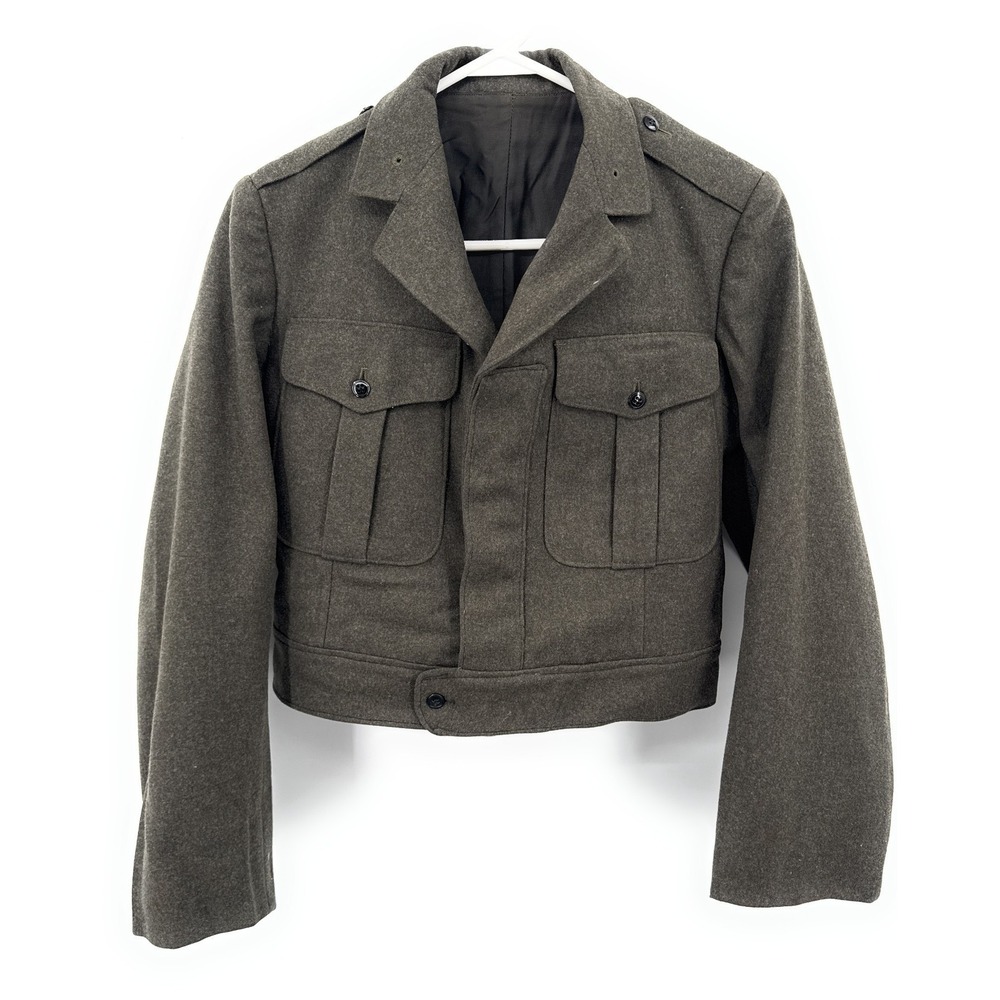 1943 College Hall Fashions Green Coat‎